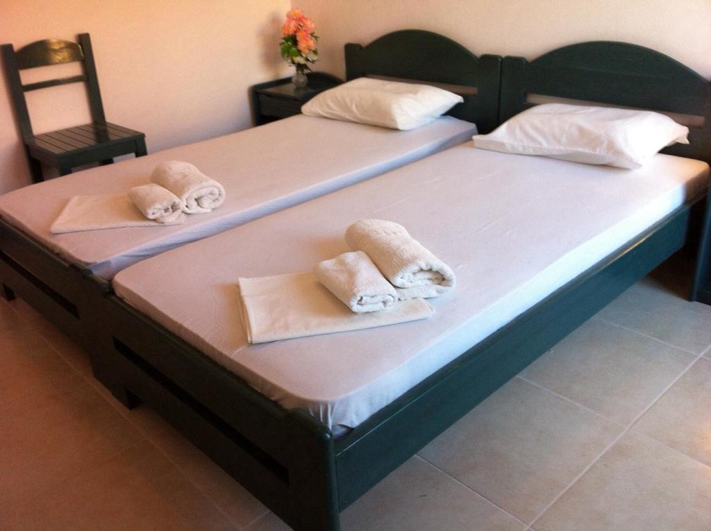 Mare Blue Ios Hotel Exterior foto